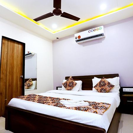 Hotel Blue Leaf Райкот Екстериор снимка